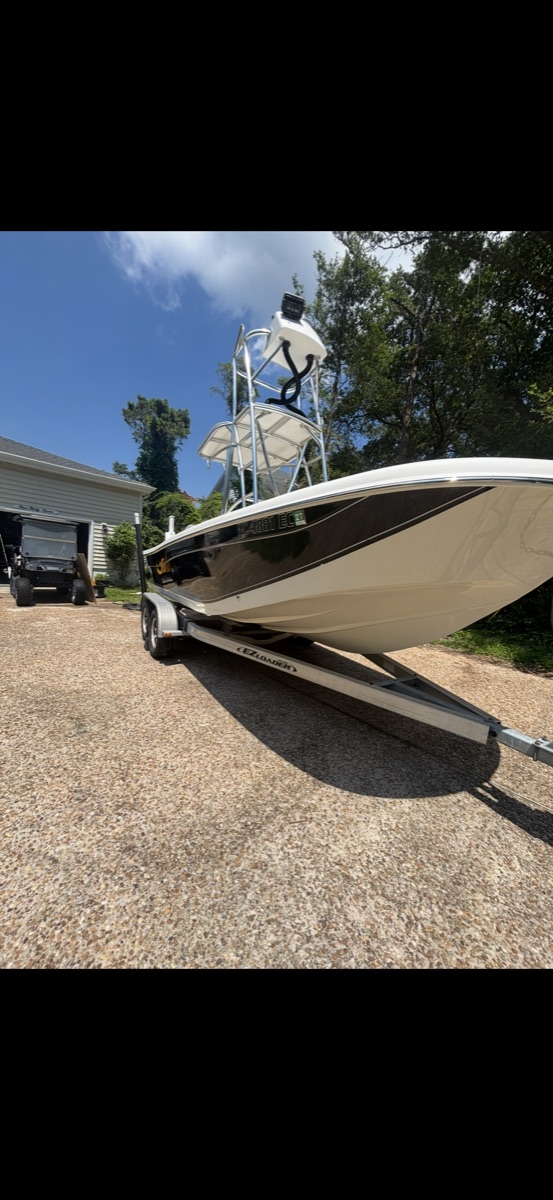 Boat detailing in Manteo